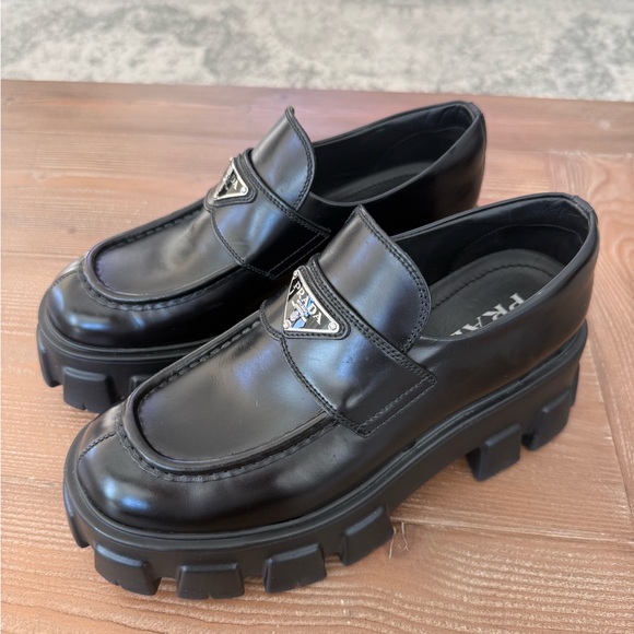 Prada Black Leather Lug-Sole Monolith Loafers with Logo Plaque - Picture 4 of 8